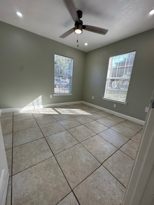 Building Photo - 7309 Moline St Rental