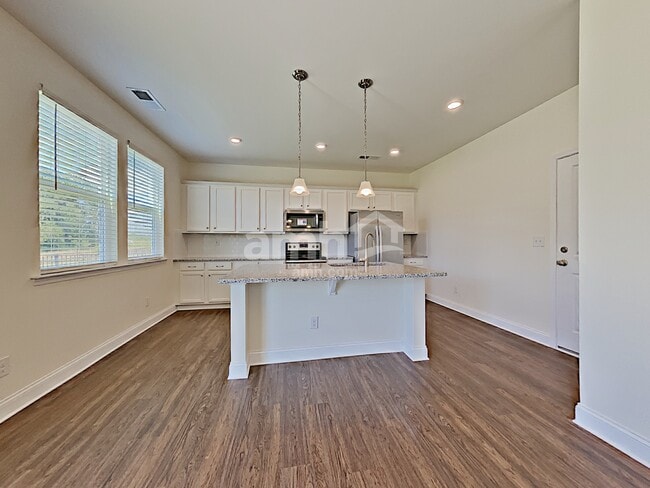 118 White Ash Dr