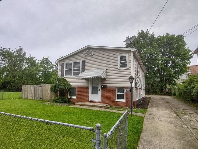 Spacious 4 Bedroom Single Family Home - No... - Spacious 4 Bedroom Single Family Home - No...