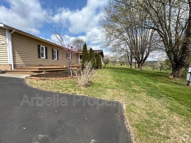 Building Photo - 295 Arrowood Rd Rental