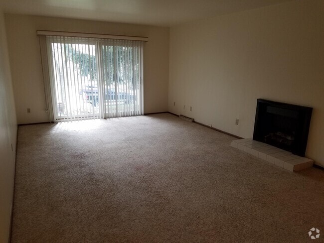 Building Photo - 6010 W Calumet Rd Rental