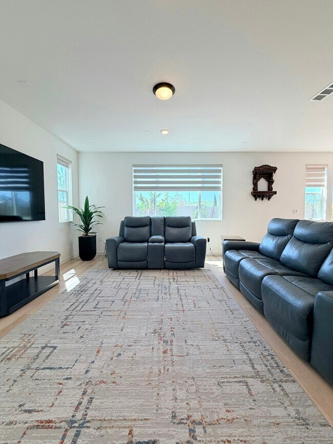 Photo - 5460 Spg Mountain Ln