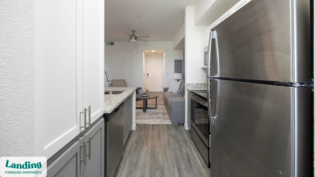 Photo - 1811 E Apache Blvd Unidad 3019