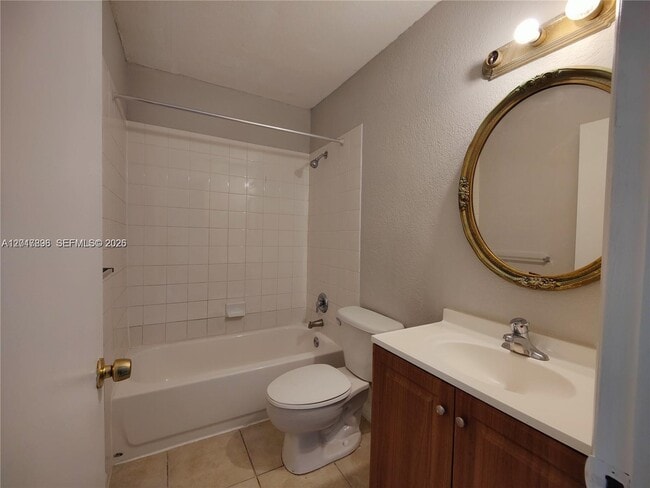 Photo - 4719 NW 9th Dr