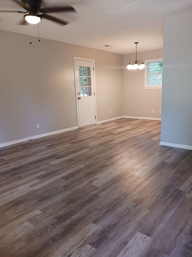 Photo - 4 Bedroom Home Available Now!