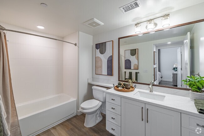 2BR, 2BA - 1,266SF - Bathroom