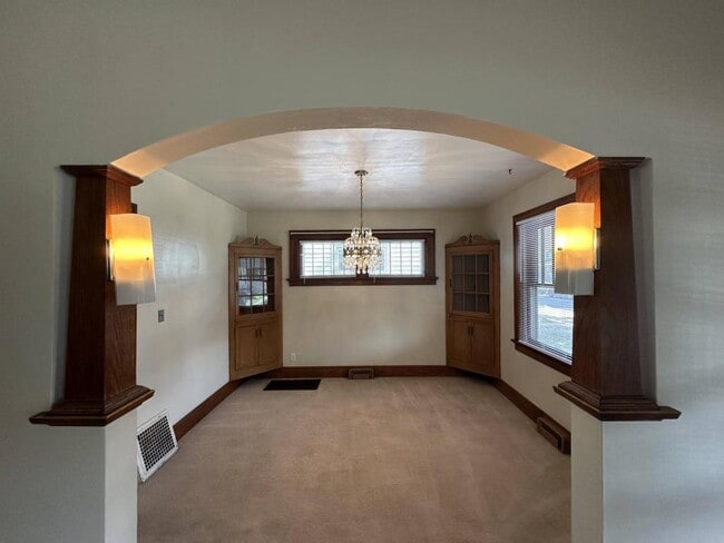 Photo - 315 Lexington Ct