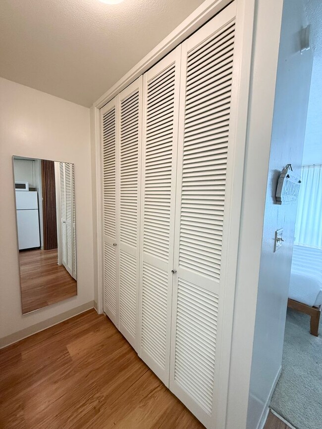 Photo - Waikiki - Ilikai Marina - Fully furnished studio