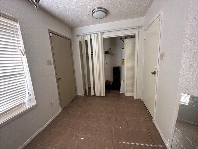 Photo - 14846 Waterside Dr