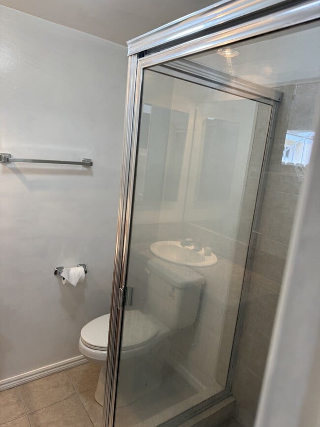 Photo - 21104 Ladeene Ave Unit #B