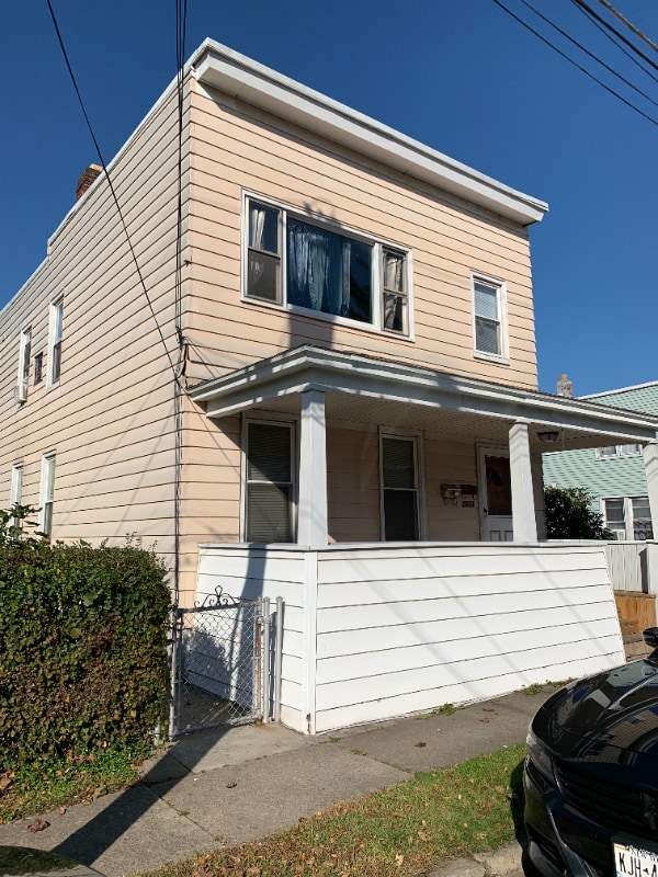 Building Photo - 2511 6th Ave Rental
