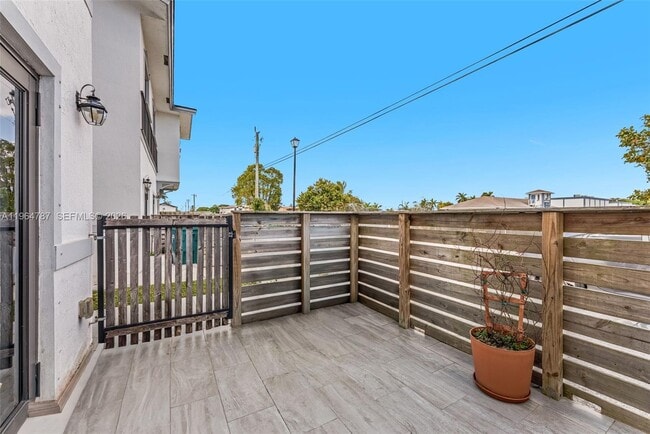 Photo - 13360 Tropical Ave