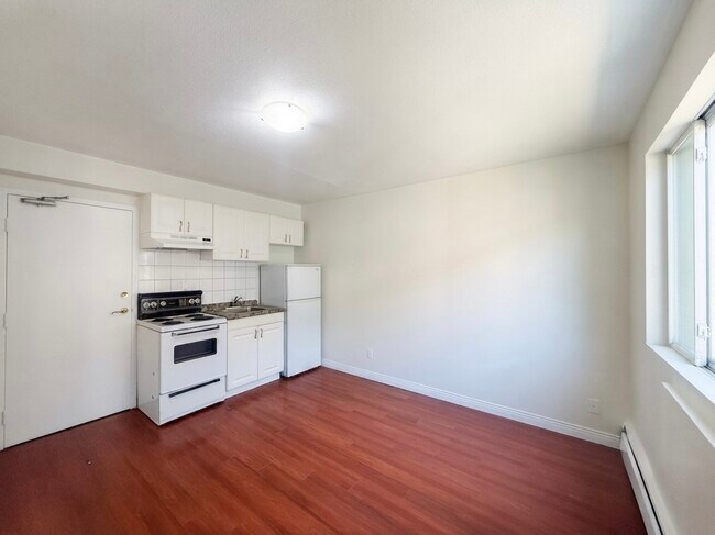 Photo - 198 Dunn Ave Unit 303