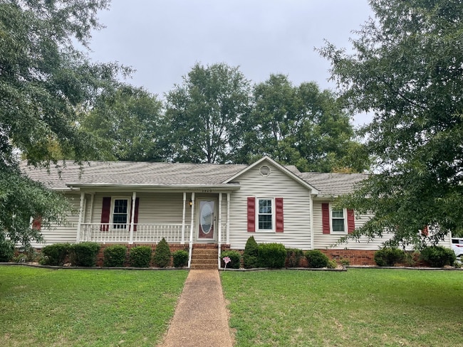 Building Photo - 1400 Courtland Dr Rental