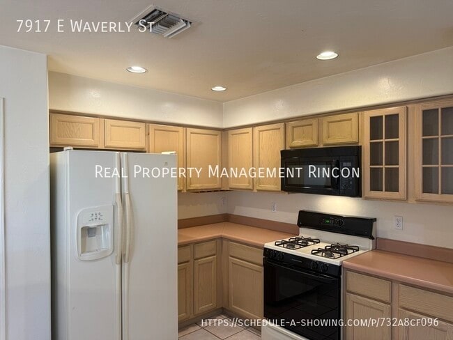 Photo - 7917 E Waverly St