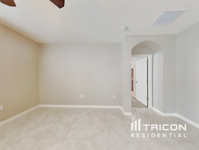 Photo - 3669 Crimson Clover Dr