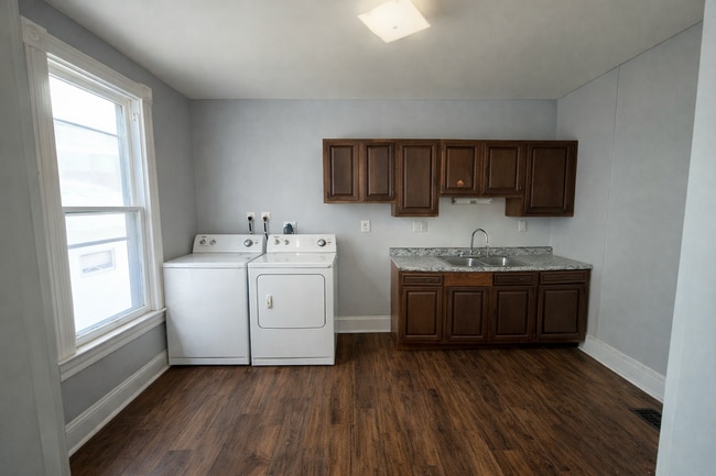 Photo - 312 Walker Ave Unit 1