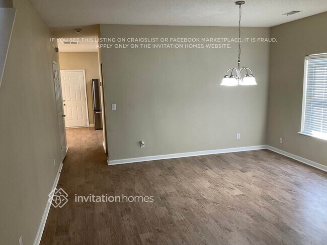 Photo - 2104 Palatine Pl