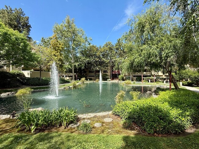 Building Photo - 944 Kiely Blvd