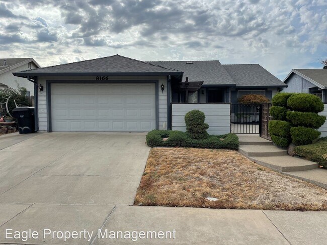 Photo - 4 br, 2 bath House - 8166 Morgan Hill Way