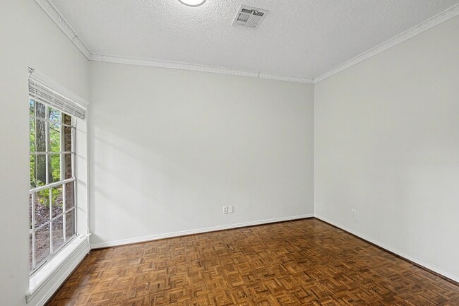 Photo - 10811 Hunters Forest Dr