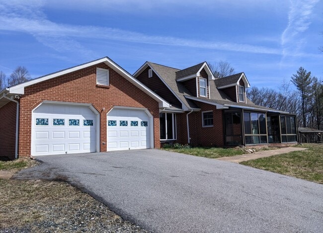 Photo - 5990 Idlewild Rd