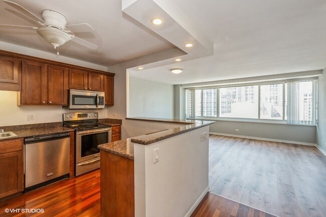 Photo - 211 E Ohio St Unit 2704