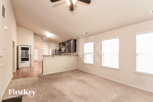 Photo - 436 Parkstone Dr