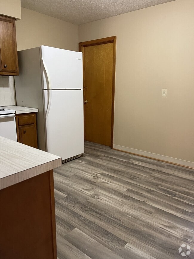 Building Photo - 801 S 5th St Unit 4 Rental