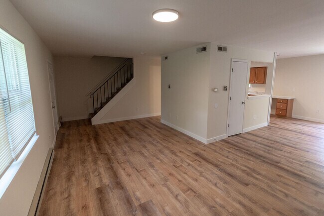 Photo - 3310 Belle Meade Dr