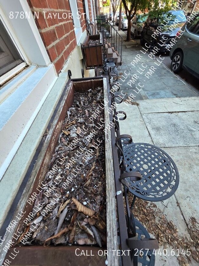 Building Photo - 878N N Taylor St-