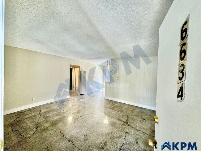 Building Photo - 6634 N El Dorado St Rental