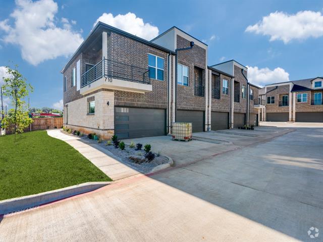 Building Photo - 710 Benge Dr Rental