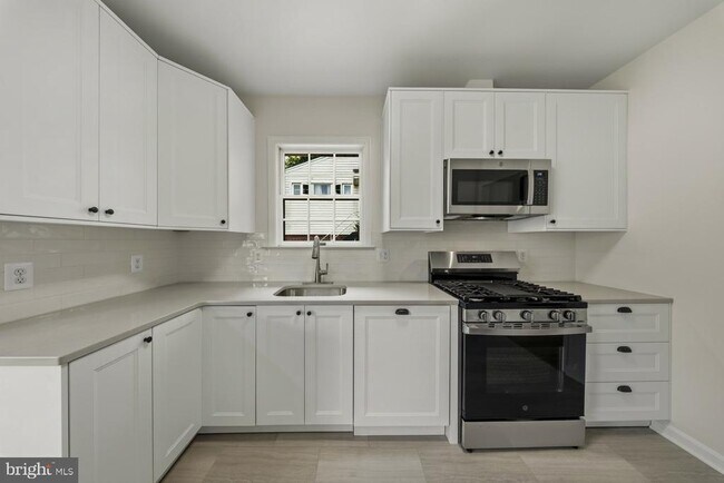 Photo - 1801 S Glebe Rd