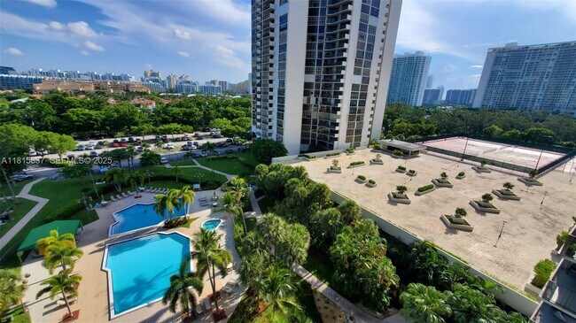 Photo - 18151 NE 31st Ct Unidad 1907