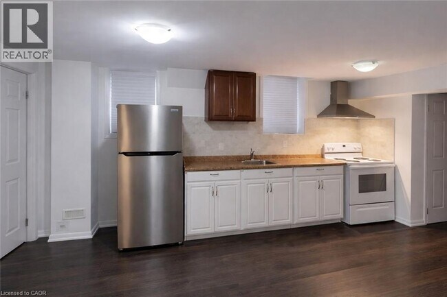 Photo - 95 Baffin Cres