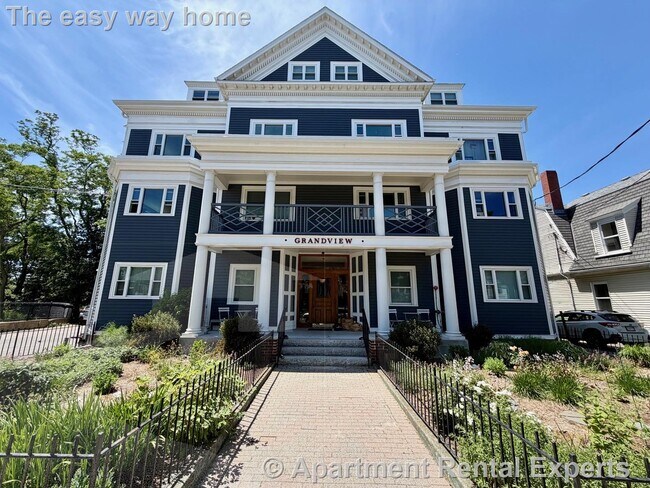 Photo - 82 Munroe St Unidad #12