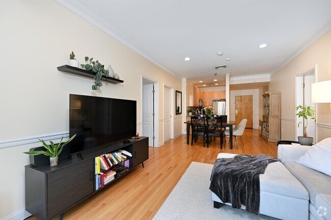 Building Photo - 84 Adams St Unit 2b Rental