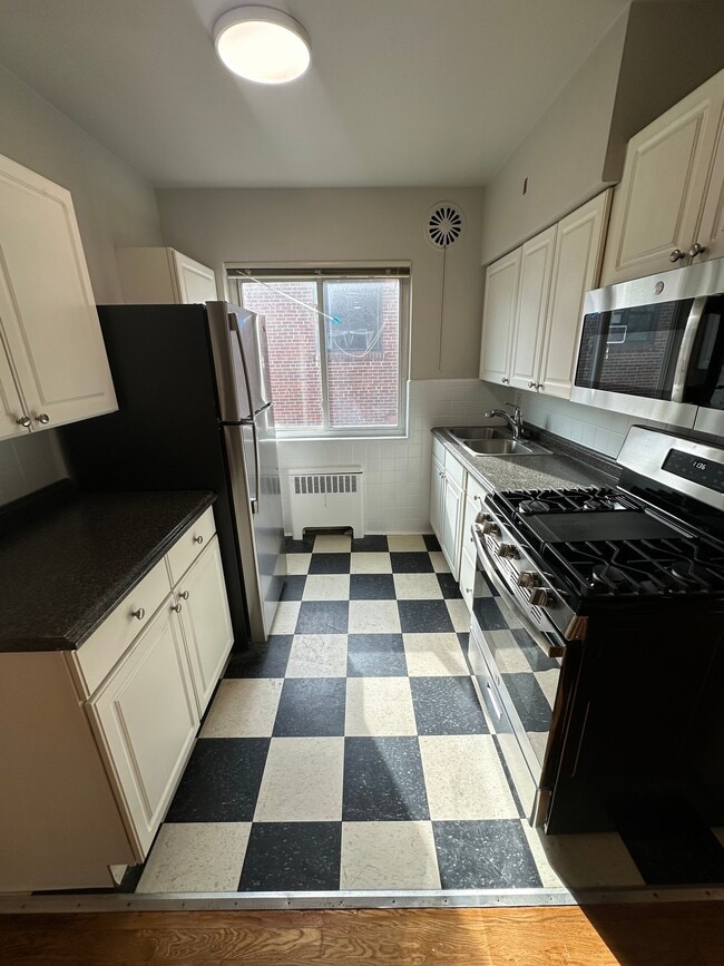 Photo - 1271 Morten St