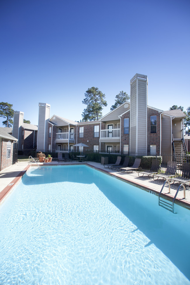 Pine Hills - Pine Hills Apartments