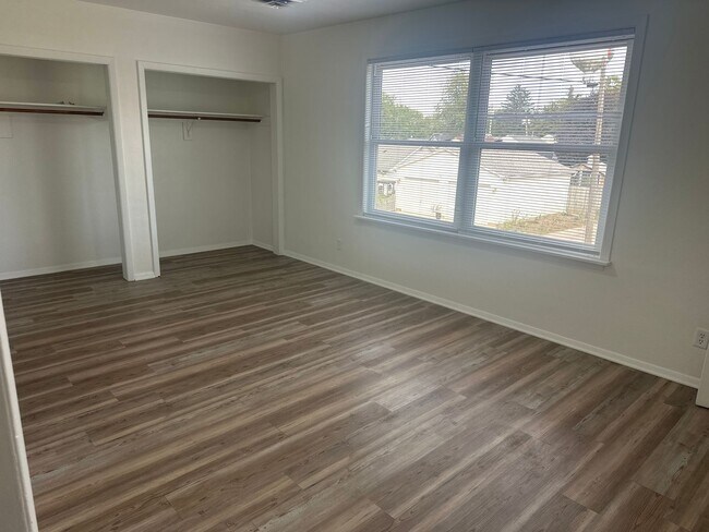 Photo - Heights complex Unidad 4507A N ILLINOIS AVE-1