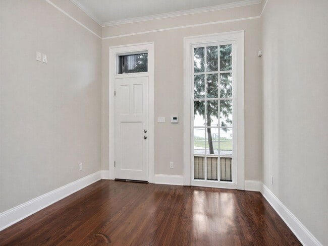 Photo - Fabulous 1BR 1BA Bungalow w/ Full Appliance Suite + In-Unit Laundry in New Orleans