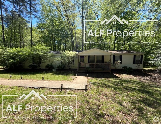 Building Photo - For Rent: Spacious 1,960 Sq Ft 3-Bedroom,... Rental