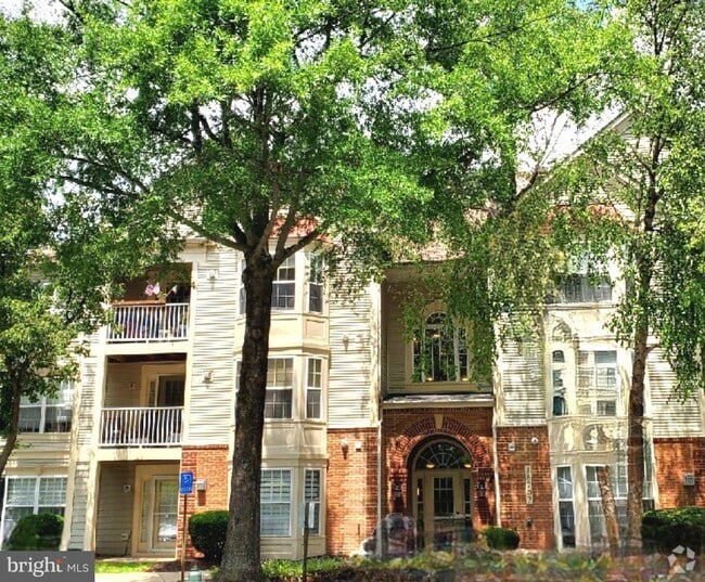 Building Photo - 18707 Sparkling Water Dr Unit 201 Rental