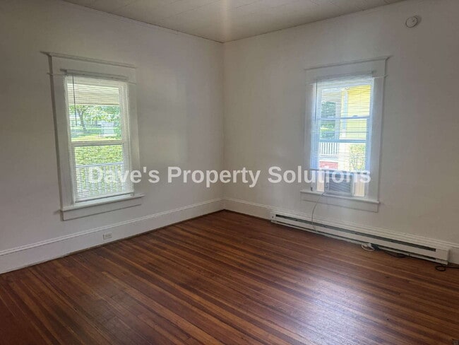 Photo - Spacious & Refreshed 1 Bed, 1 Bath Duplex | High Ceilings & Ample Parking! Unit A