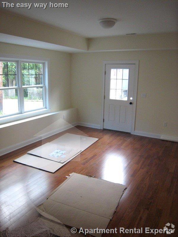 Building Photo - 43-45 Pitman St Unit #101 Rental