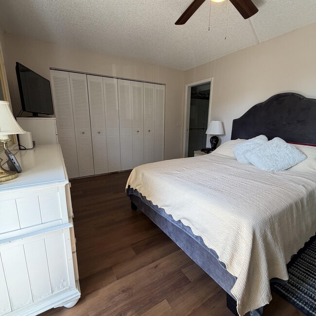 Photo - 728 Normandy Ln Unit P