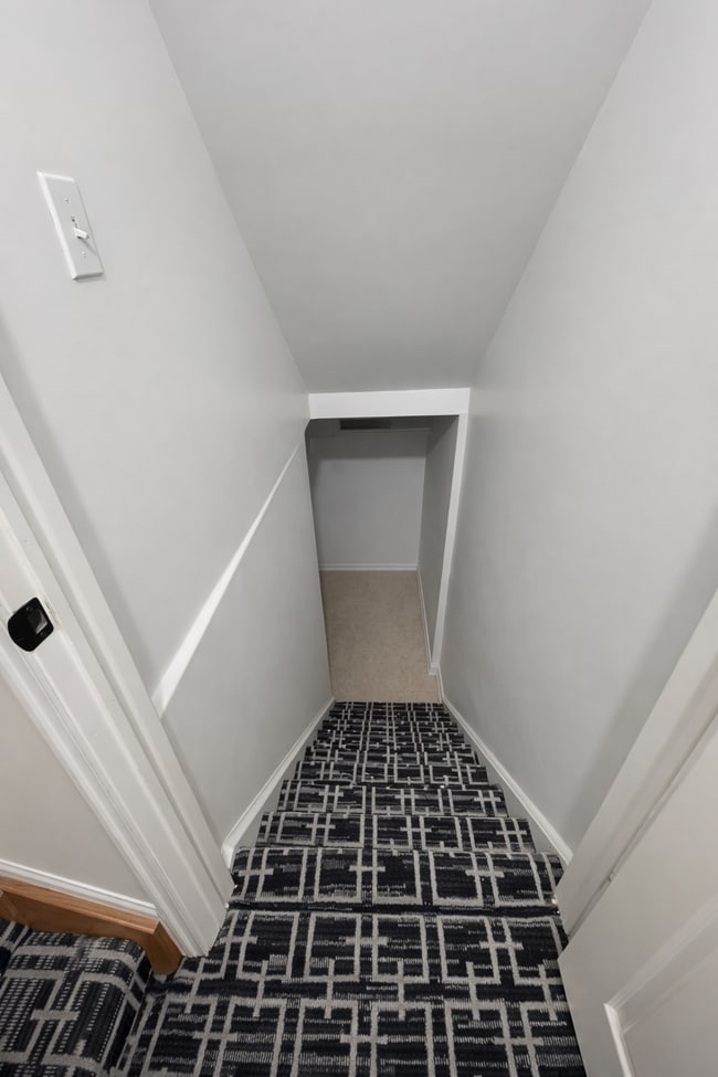 Building Photo - 41 Lauraglen Crescent