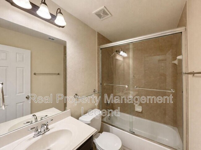 304 Blythe Bridge Dr