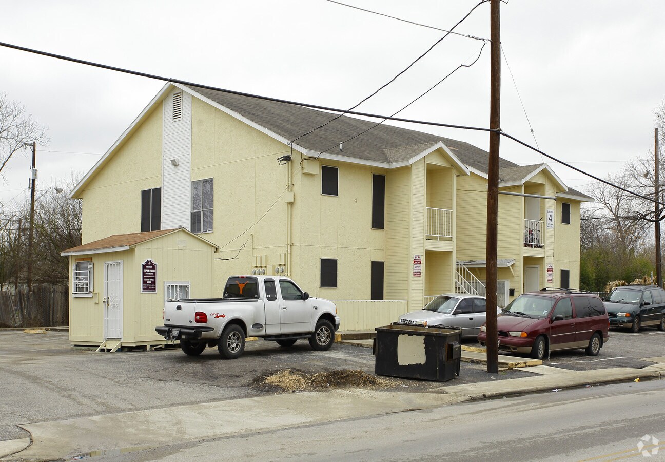 Photo - Sulphur Springs Apartments